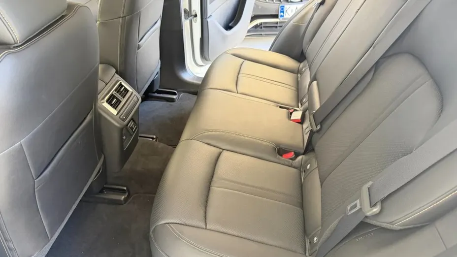 MAZDA CX-60 -