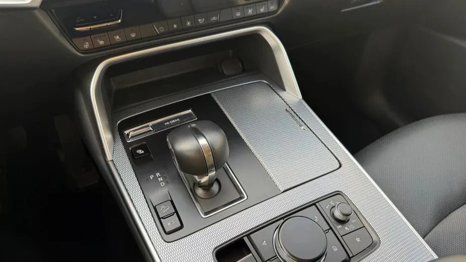 MAZDA CX-60 -
