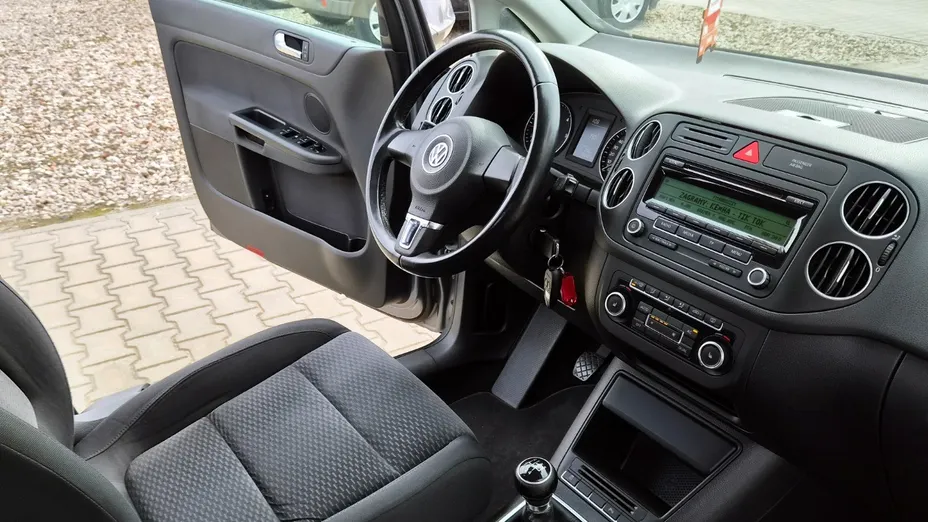 VOLKSWAGEN Golf Plus -