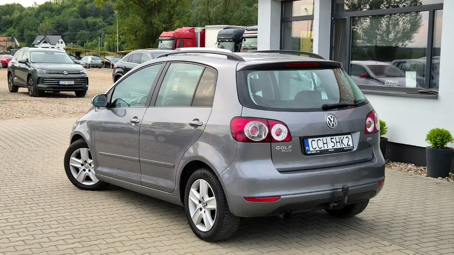 VOLKSWAGEN Golf Plus -