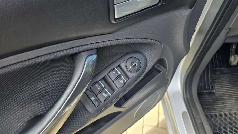 FORD C-MAX -
