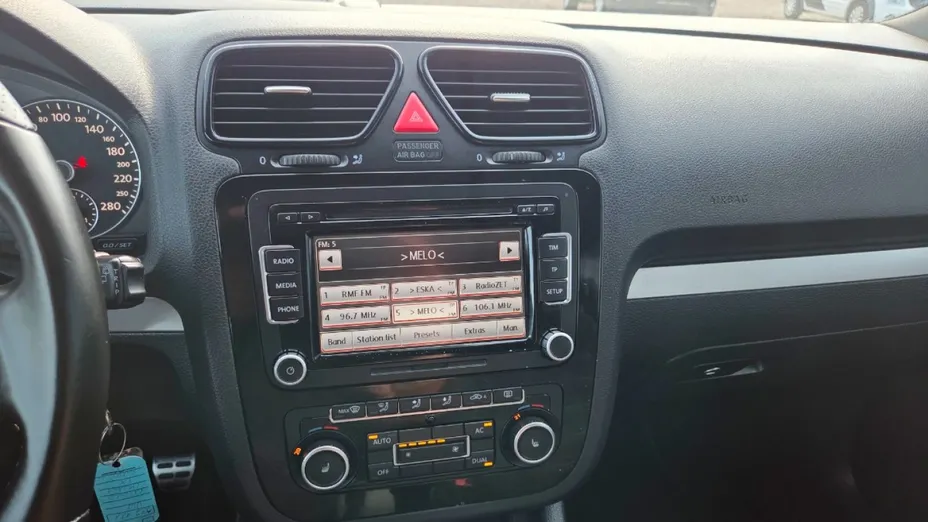 VOLKSWAGEN Scirocco -