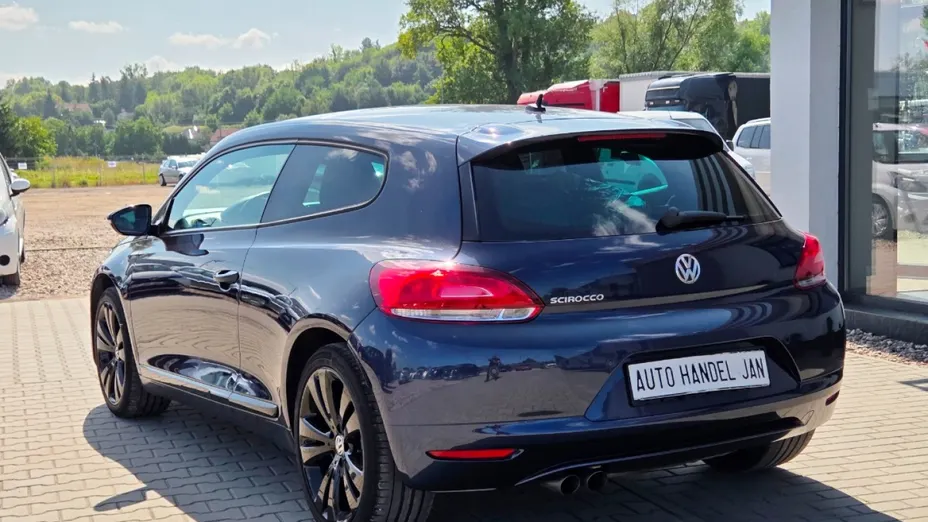 VOLKSWAGEN Scirocco -