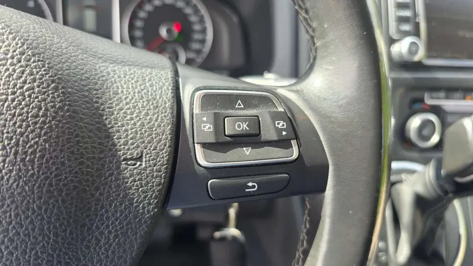 VOLKSWAGEN Multivan -