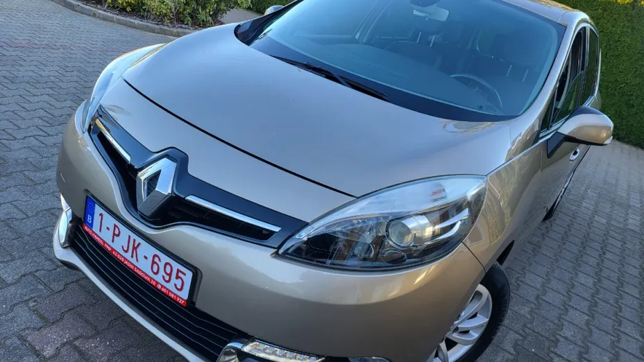 RENAULT Grand Scenic -