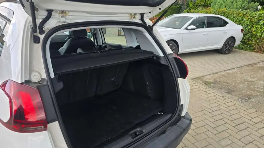 PEUGEOT 2008 -