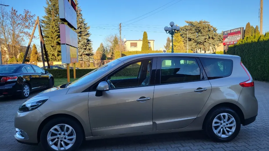 RENAULT Grand Scenic -