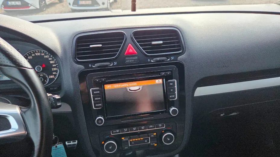 VOLKSWAGEN Scirocco -