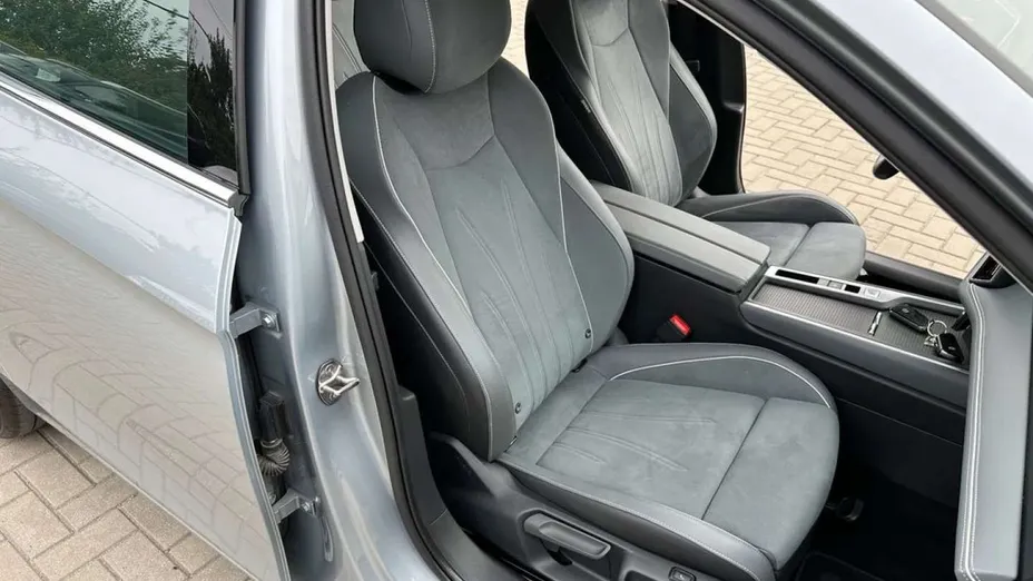 VOLKSWAGEN Passat -