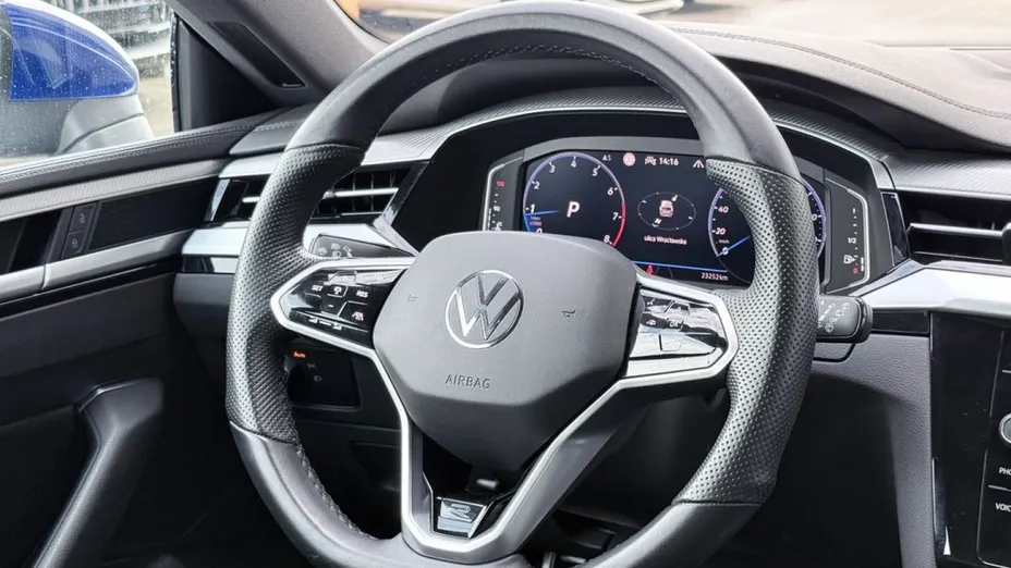 VOLKSWAGEN Arteon -