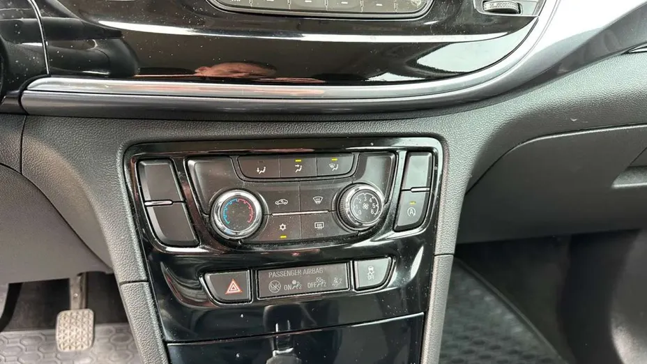 OPEL Mokka -