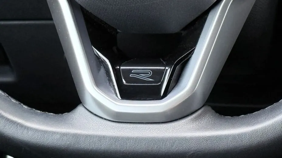 VOLKSWAGEN Arteon -