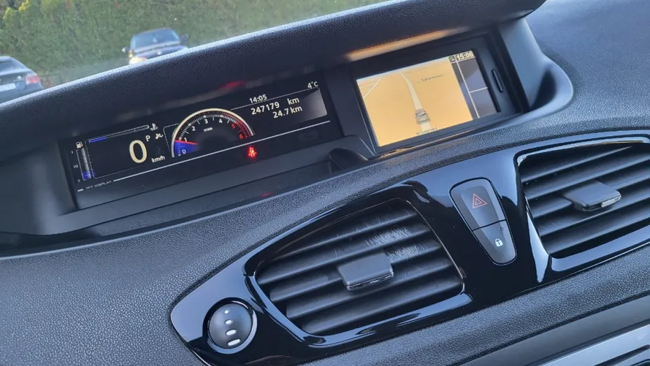 RENAULT Grand Scenic -