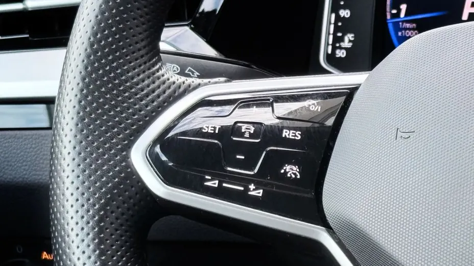 VOLKSWAGEN Arteon -