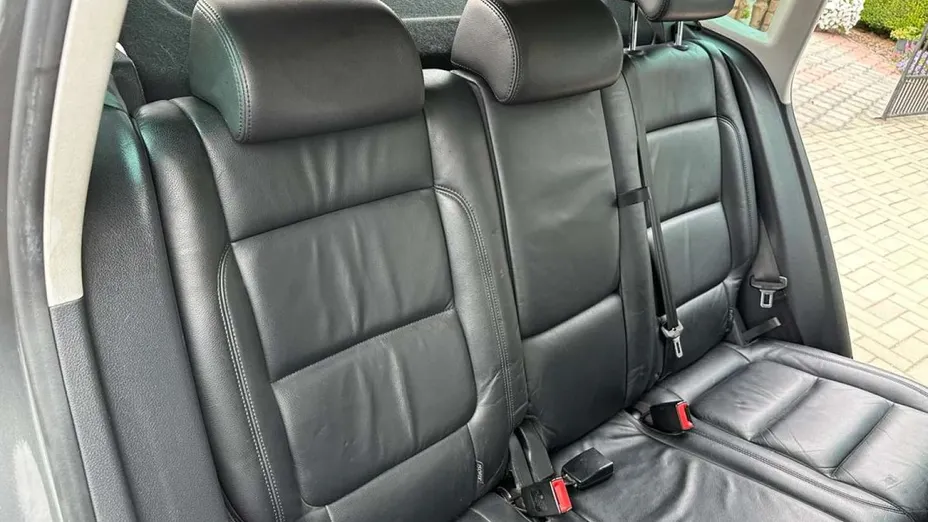 VOLKSWAGEN Tiguan -