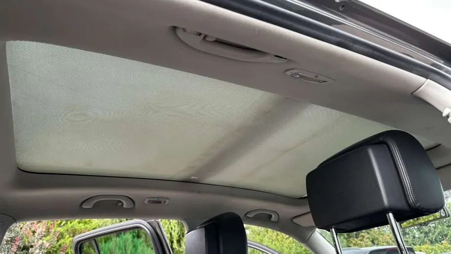 VOLKSWAGEN Tiguan -
