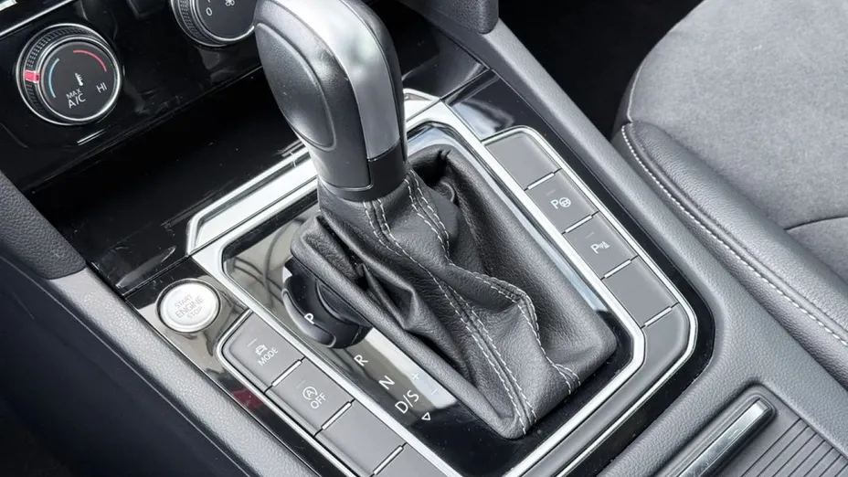 VOLKSWAGEN Arteon -