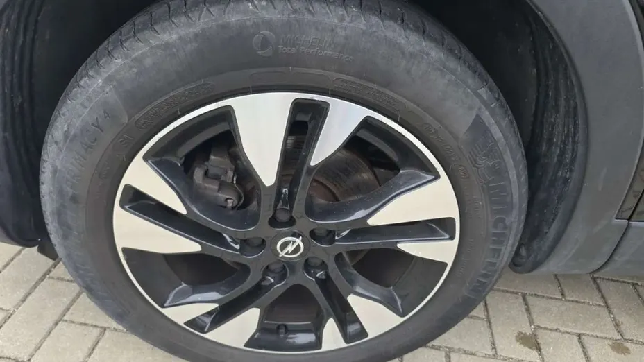 OPEL Grandland X -
