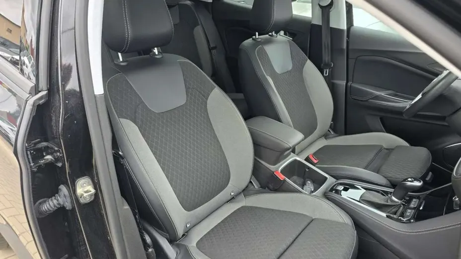 OPEL Grandland X -