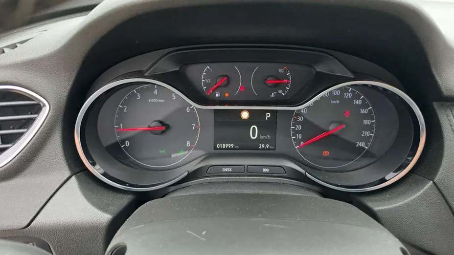 OPEL Grandland X -