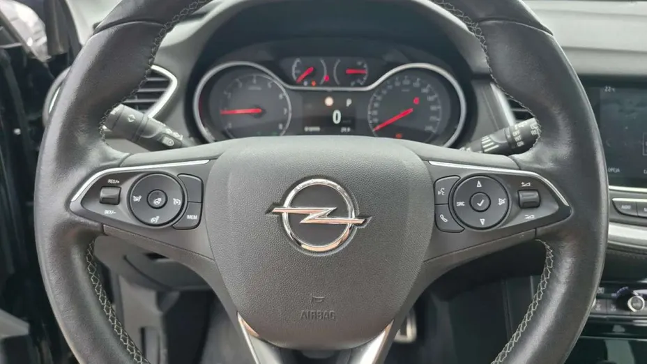 OPEL Grandland X -