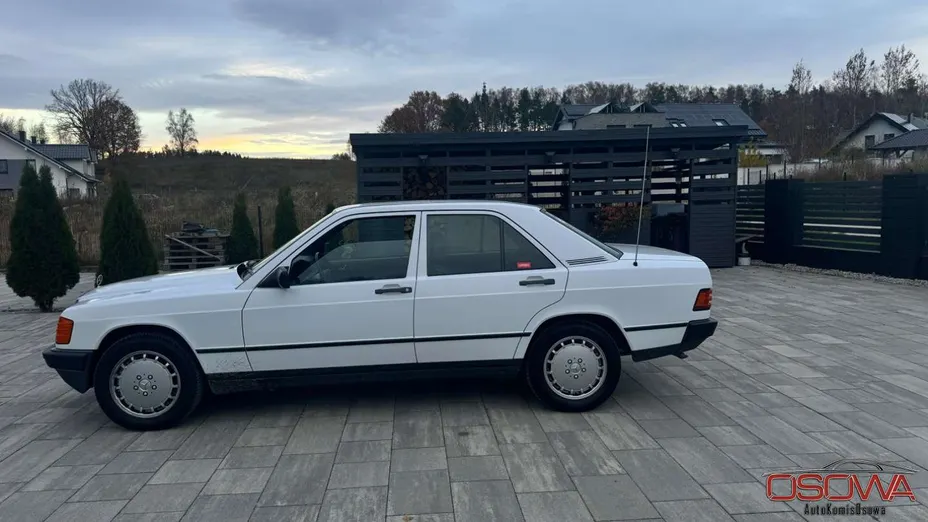 MERCEDES-BENZ W201 -
