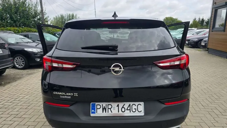 OPEL Grandland X -