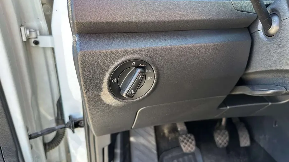 VOLKSWAGEN T-ROC -