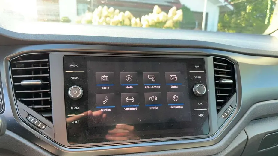 VOLKSWAGEN T-ROC -