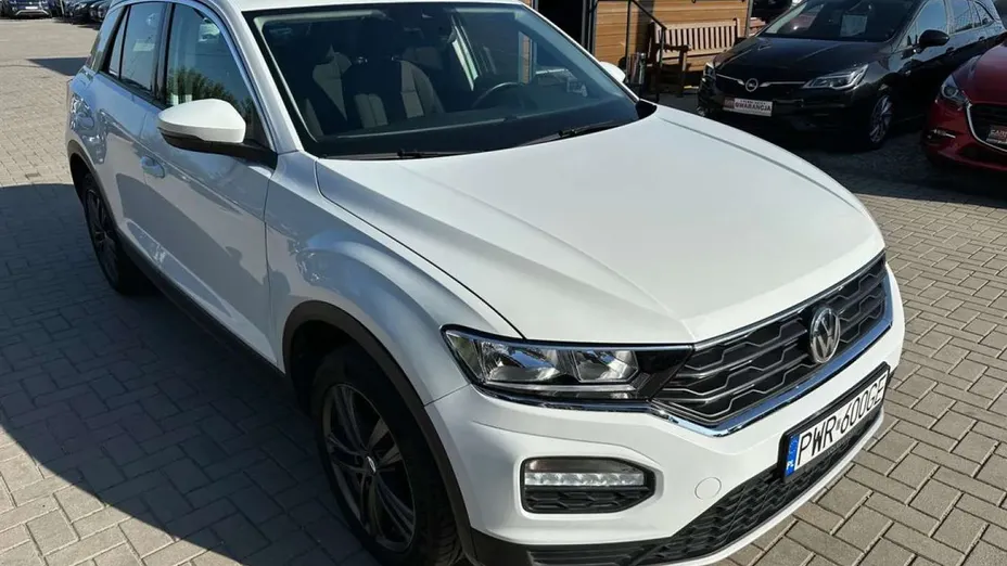 VOLKSWAGEN T-ROC -
