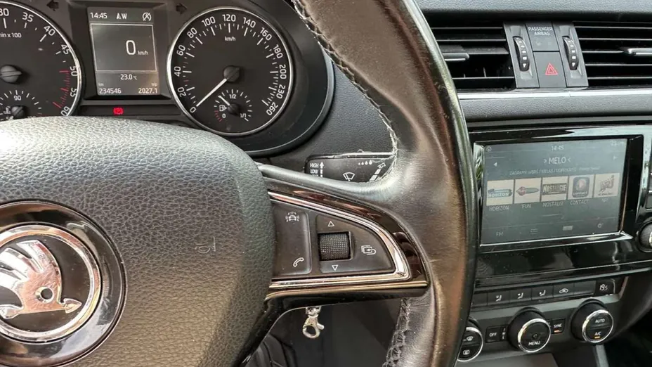 SKODA Octavia -