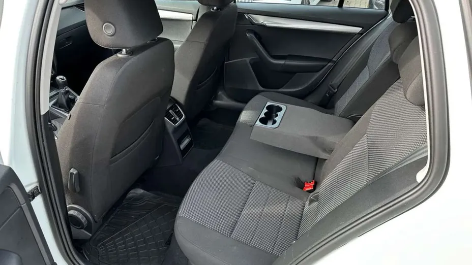 SKODA Octavia -
