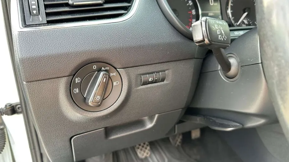 SKODA Octavia -