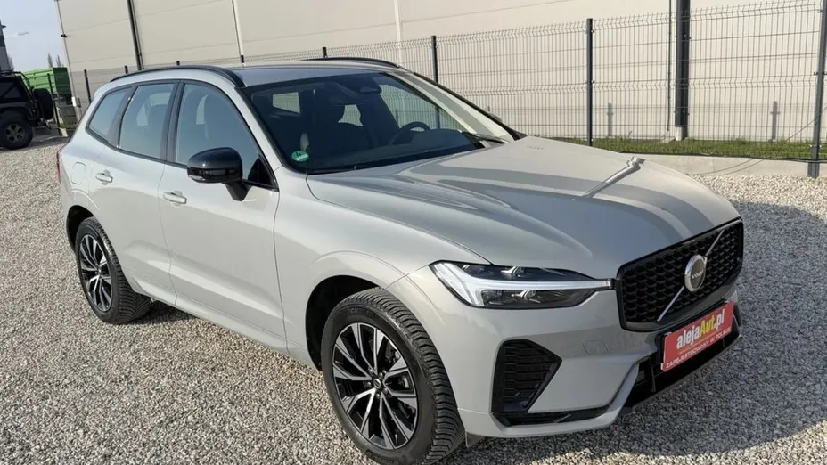 VOLVO XC60 -