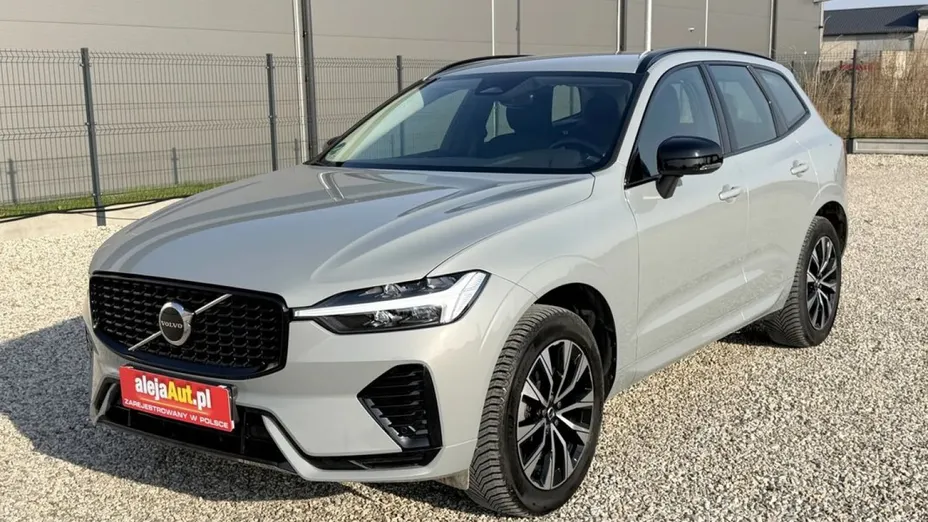 VOLVO XC60 -