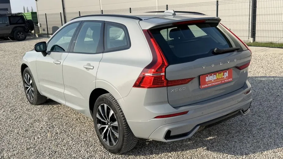 VOLVO XC60 -