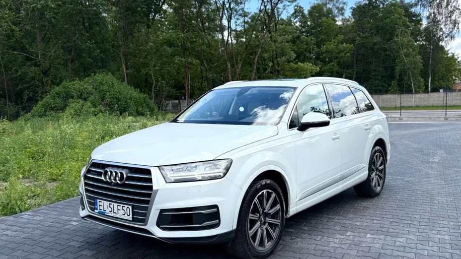 AUDI Q7 -