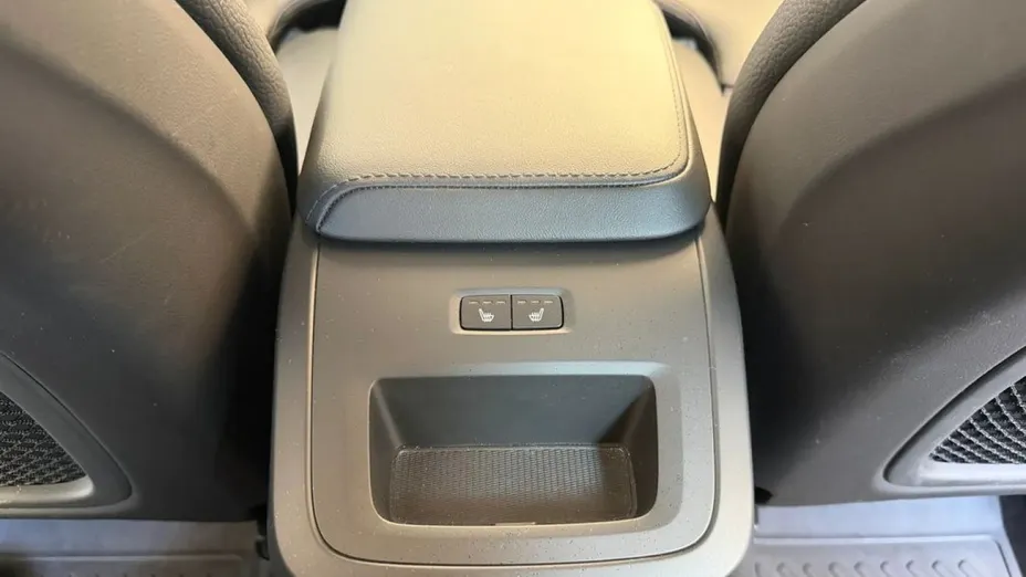 VOLVO XC60 -