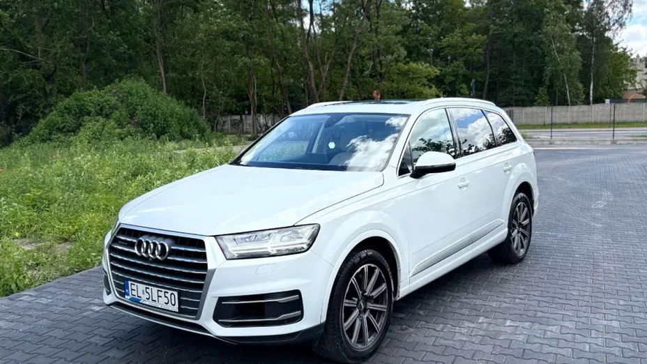AUDI Q7 -