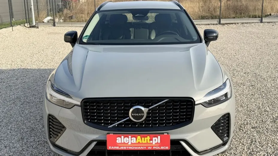 VOLVO XC60 -