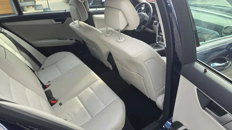 MERCEDES-BENZ C Klasa -