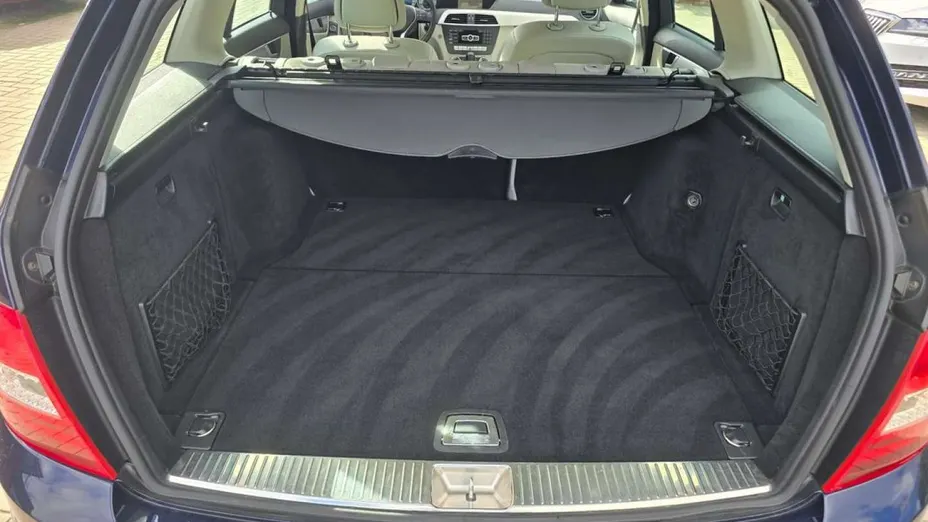 MERCEDES-BENZ C Klasa -