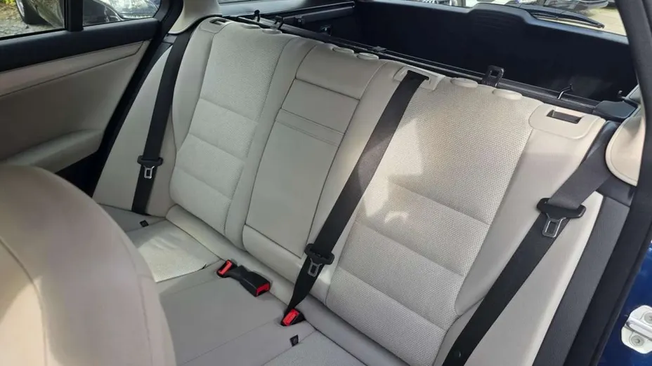 MERCEDES-BENZ C Klasa -
