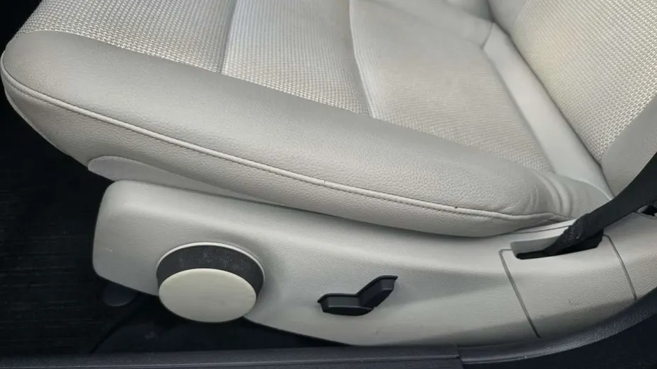 MERCEDES-BENZ C Klasa -