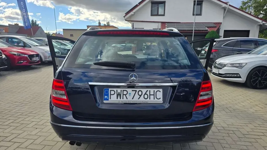 MERCEDES-BENZ C Klasa -
