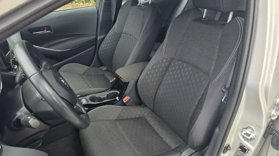 TOYOTA Corolla -