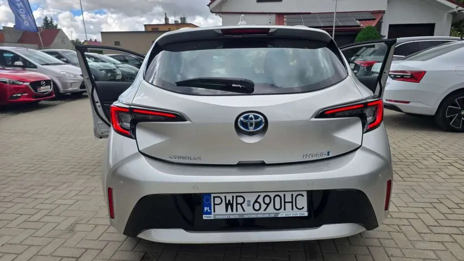 TOYOTA Corolla -