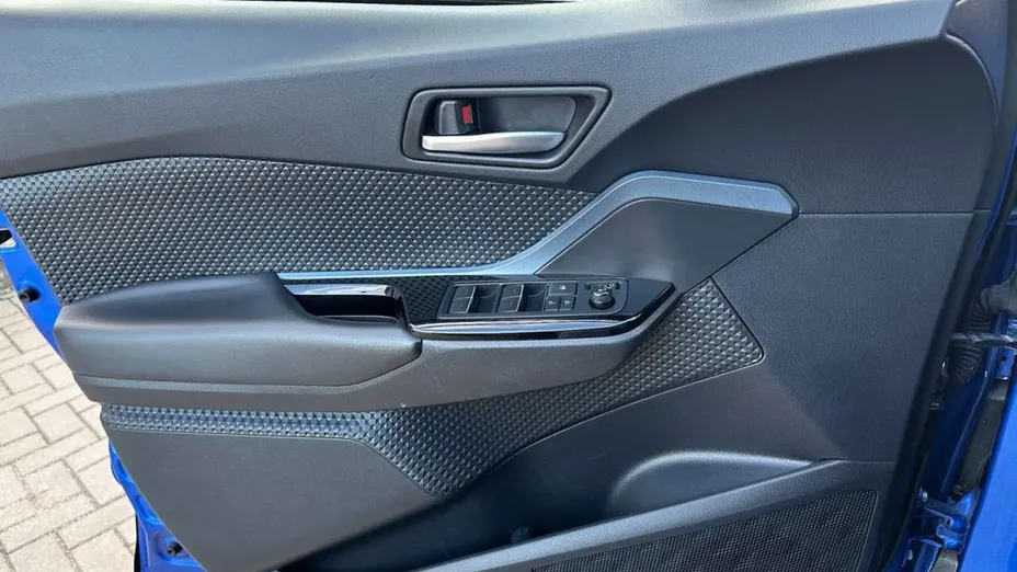 TOYOTA C-HR -