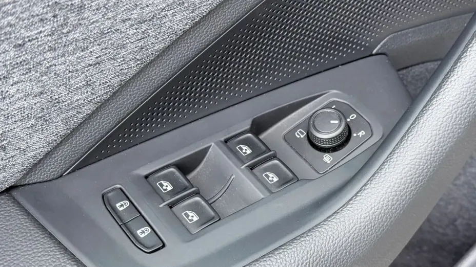 SKODA Superb -