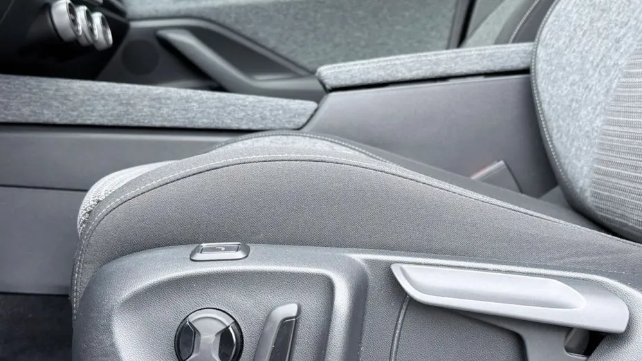 SKODA Superb -